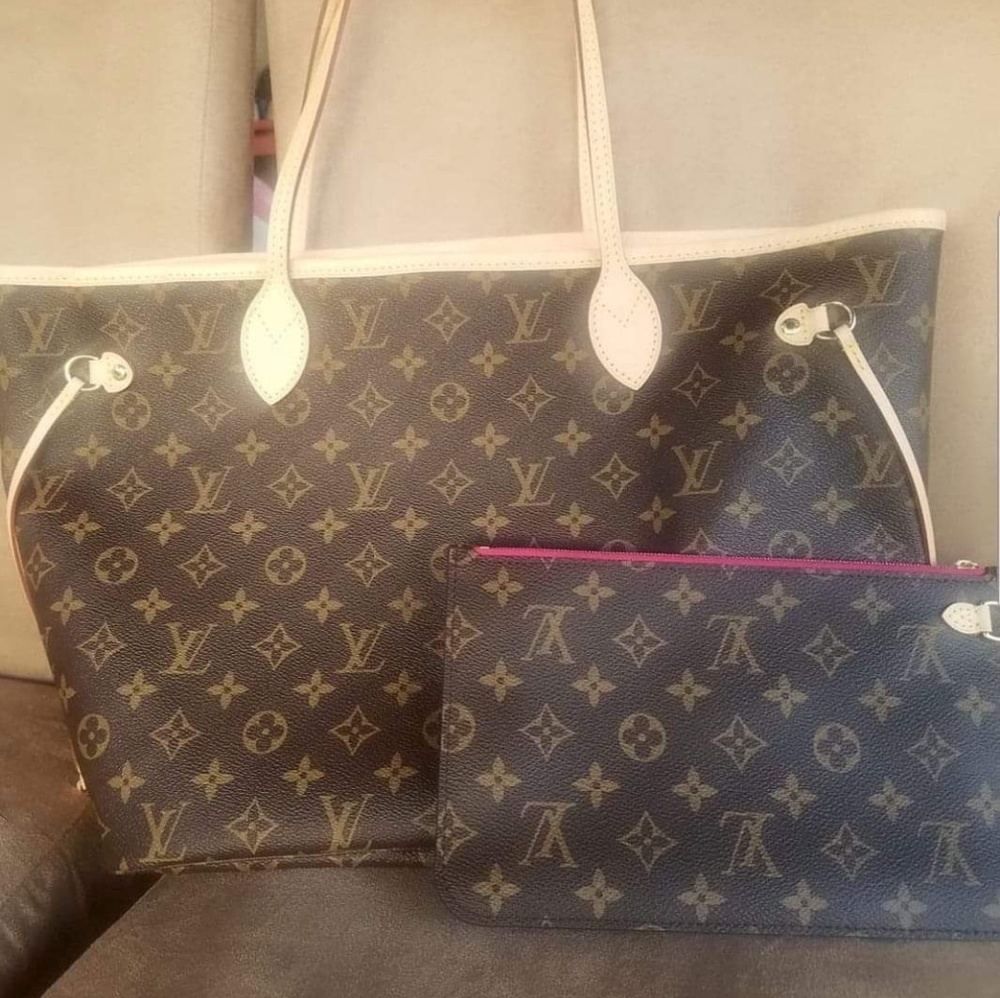 Louis Vuitton neverfull mm with pouch and receipt